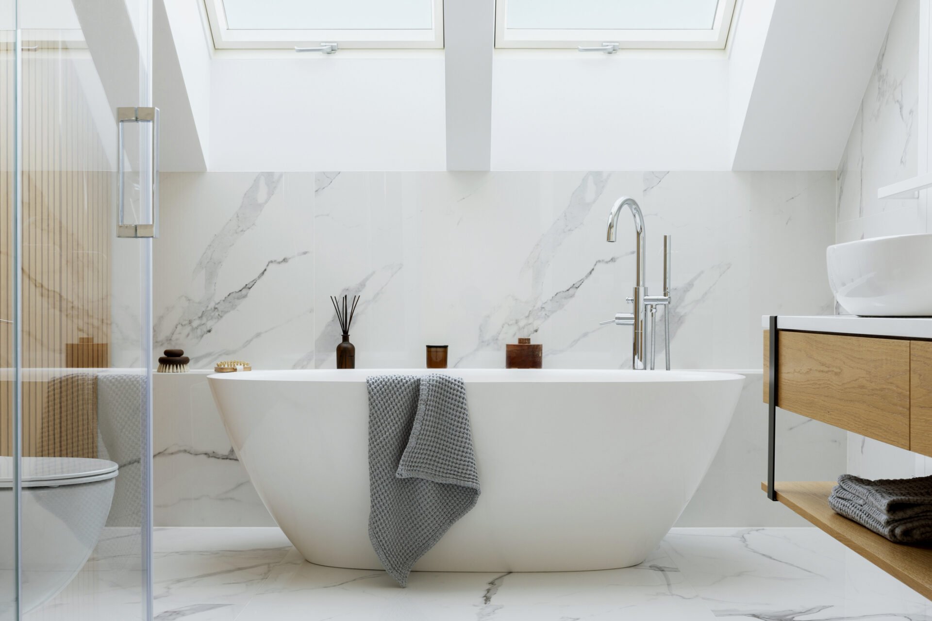 bathroom with a new modern bath 1