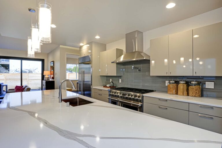 How to Choose the Right Kitchen Remodel Contractor in Los Angeles